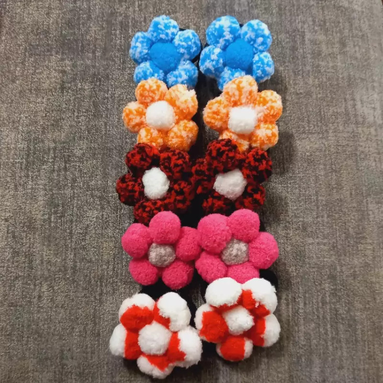 کش مو پوم پوم طرح گل