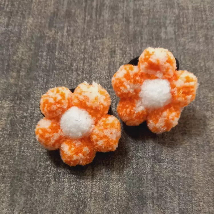 کش مو پوم پوم طرح گل