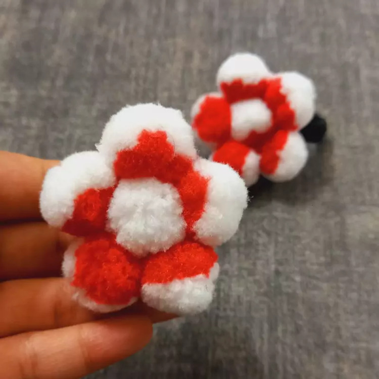 کش مو پوم پوم طرح گل