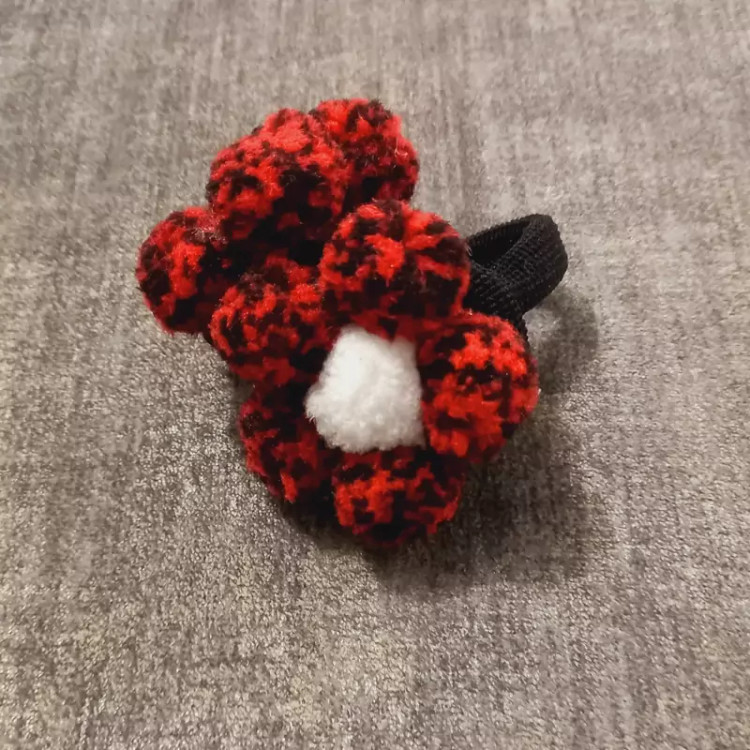 کش مو پوم پوم طرح گل