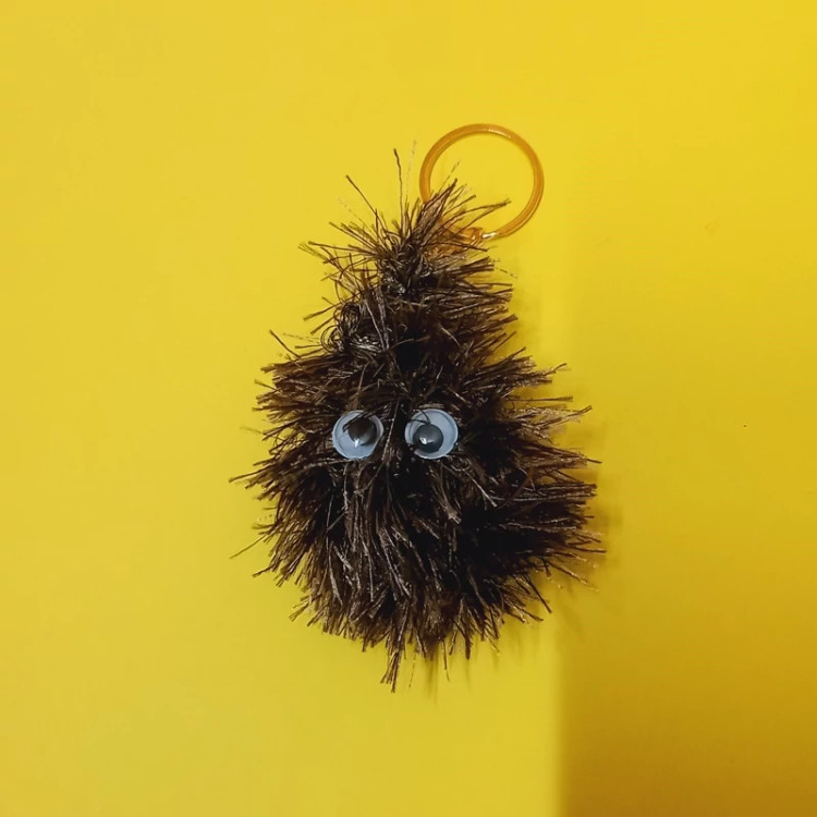 جاکلیدی و آویز کیف بافتنی مدل توپک پشمالو در رنگ های مختلف