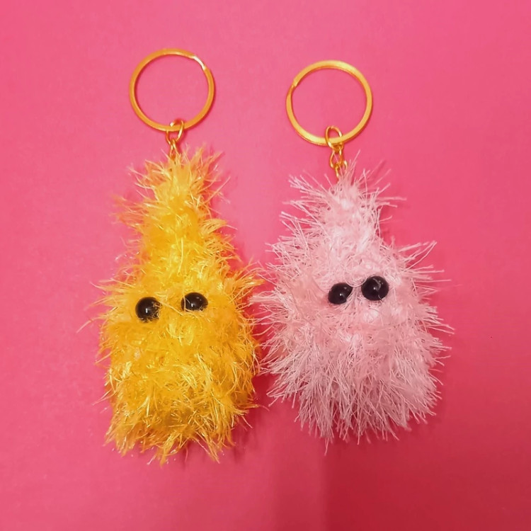 جاکلیدی و آویز کیف بافتنی مدل توپک پشمالو در رنگ های مختلف