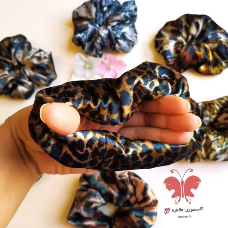 کش مو مخملی اسکرانچی طرحدار پلنگی متوسط