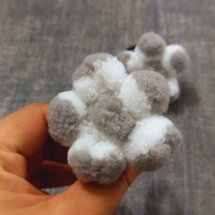 کش مو یلدایی پوم پوم