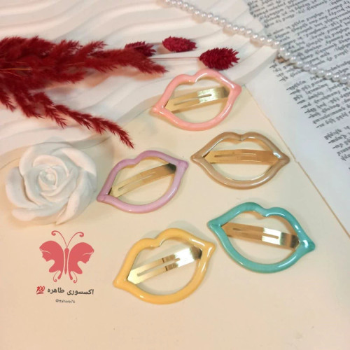 گیره سر تق تقی طرح لب خیلی بزرگ