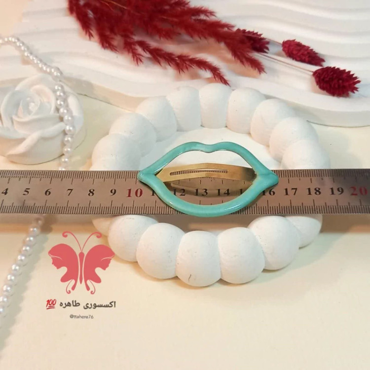 گیره سر تق تقی طرح لب خیلی بزرگ