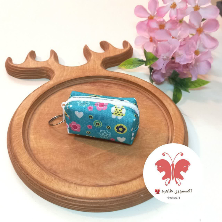 کیف پد آرایشی و کیف هندزفری کوچک بابونه و عروسکی