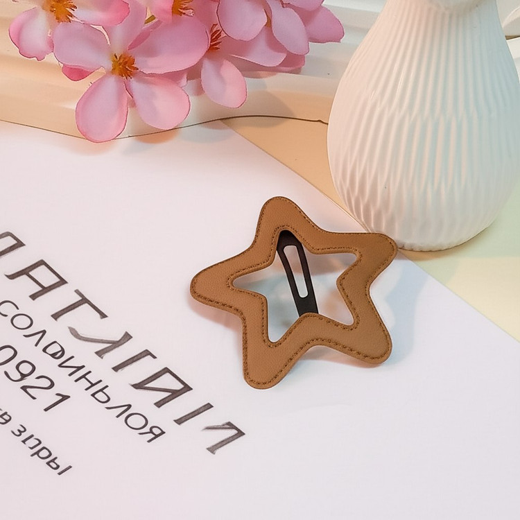 گیره سر تق تقی ستاره چرمی بزرگ